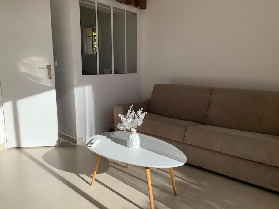 Maisonnette Dans Belle Residence Saint-Vallier-de-Thiey المظهر الخارجي الصورة